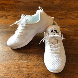 APL Tech Loom Pro W mesh knit white sneakers